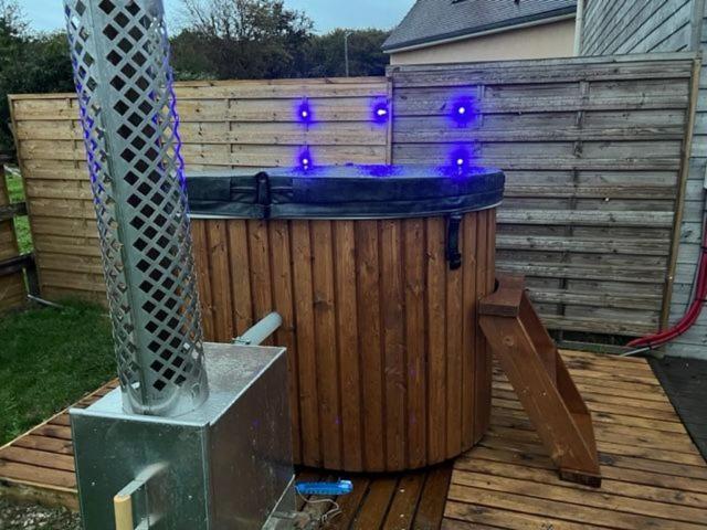 Cottage Cocooning Romantique Avec Jaccuzzi Prive Ancinnes Exteriör bild